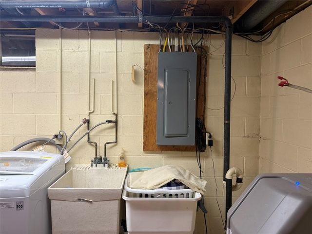 3553 ALAMEDA Drive, Fairview, PA 16415