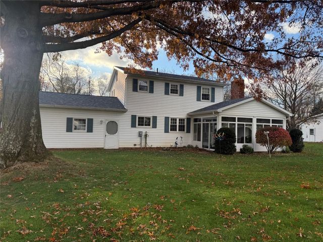 3553 ALAMEDA Drive, Fairview, PA 16415