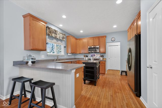 9326 Windrift Way, Zionsville, IN 46077