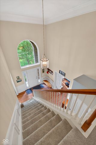 9326 Windrift Way, Zionsville, IN 46077