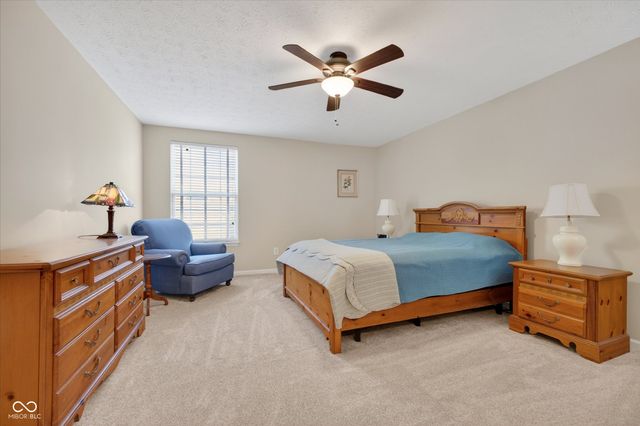 9326 Windrift Way, Zionsville, IN 46077