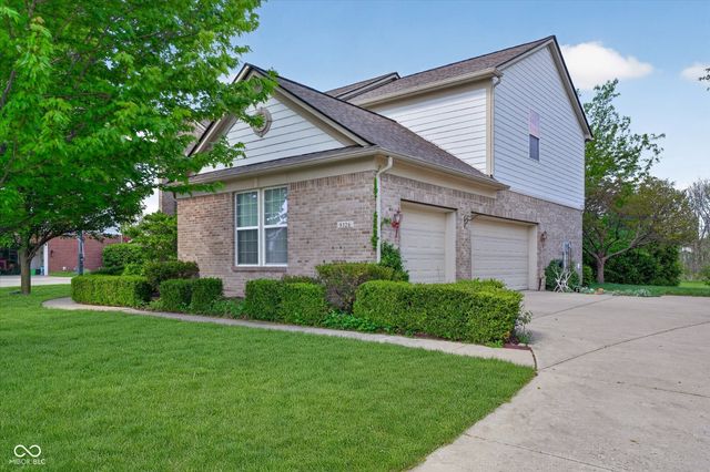 9326 Windrift Way, Zionsville, IN 46077