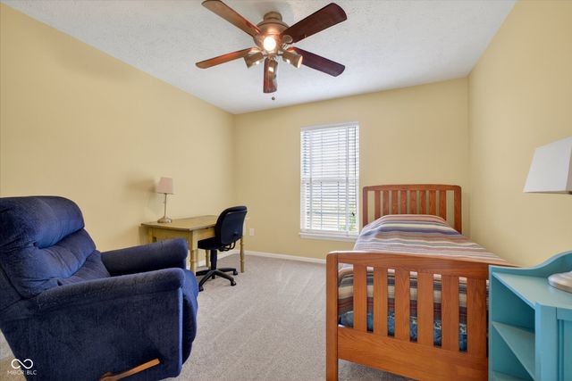 9326 Windrift Way, Zionsville, IN 46077