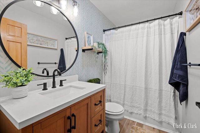 992 N Washington Street, Lowell, MI 49331