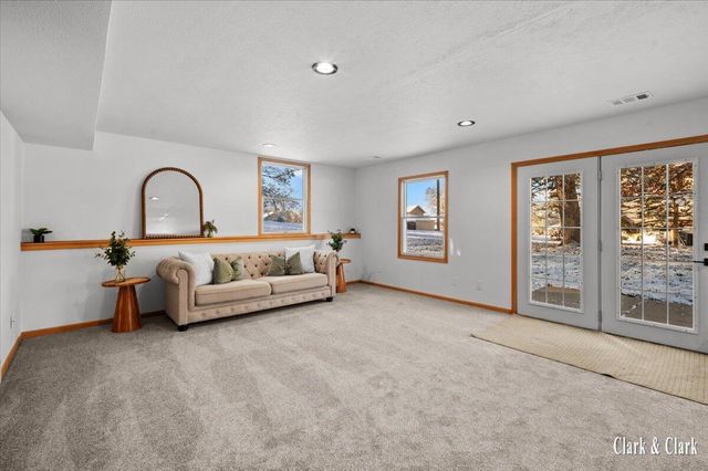 992 N Washington Street, Lowell, MI 49331