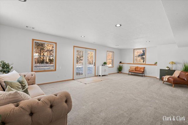 992 N Washington Street, Lowell, MI 49331