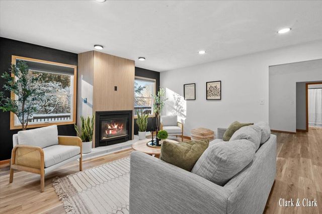 992 N Washington Street, Lowell, MI 49331