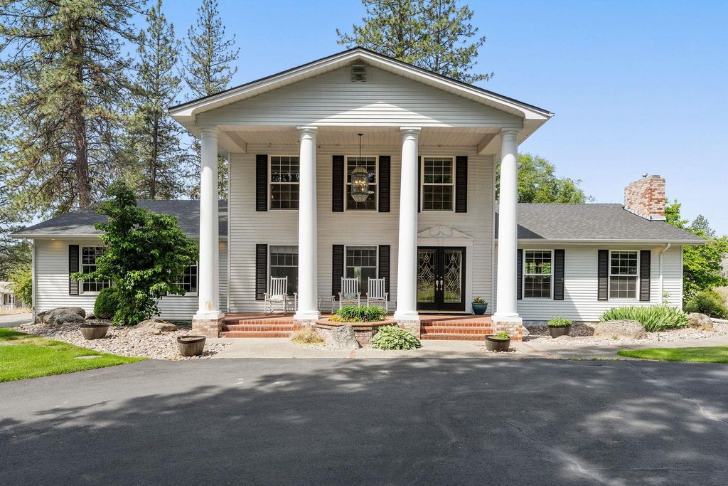 4311 W Center Ln, Spokane, WA 99208 photo 2