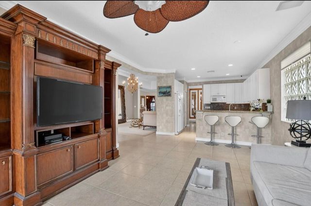 7879 Monarch Court, Delray Beach, FL 33446