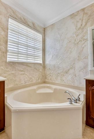 7879 Monarch Court, Delray Beach, FL 33446