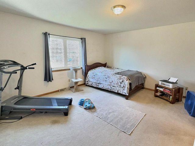 296 WINTERGREEN DRIVE, Omro, WI 54963