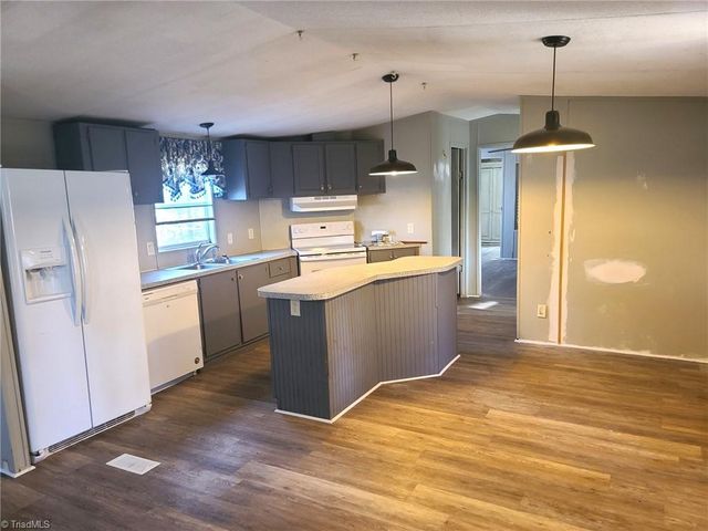 308 Clara Hill Lane, Lexington, NC 27292