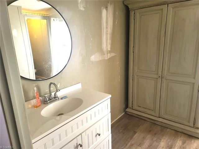 308 Clara Hill Lane, Lexington, NC 27292