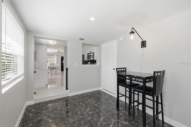 801 89TH AVENUE N, St Petersburg, FL 33702