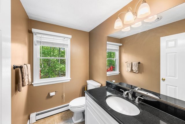 4 Skyview Dr, Walpole, MA 02081