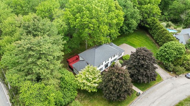 4 Skyview Dr, Walpole, MA 02081