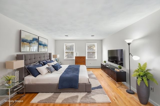 4 Skyview Dr, Walpole, MA 02081