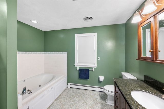 4 Skyview Dr, Walpole, MA 02081