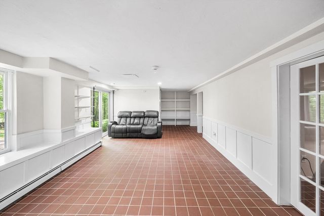 4 Skyview Dr, Walpole, MA 02081