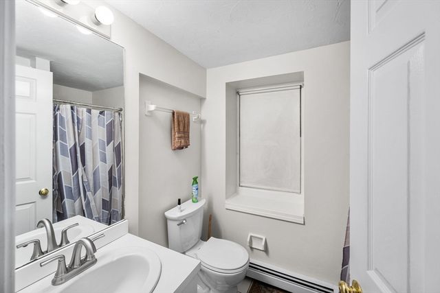 4 Skyview Dr, Walpole, MA 02081