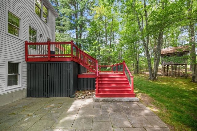 4 Skyview Dr, Walpole, MA 02081