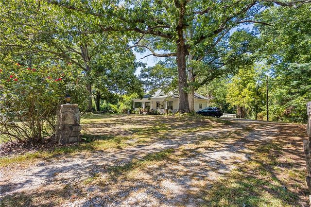 3880 Irwin Bridge NW Road, Conyers, GA 30012