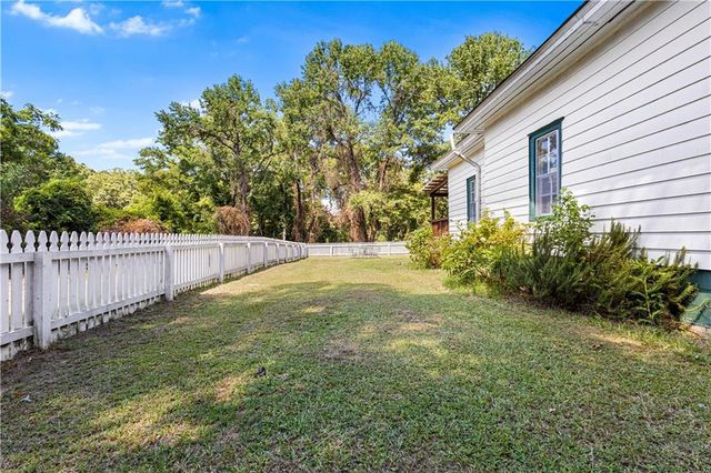 3880 Irwin Bridge NW Road, Conyers, GA 30012