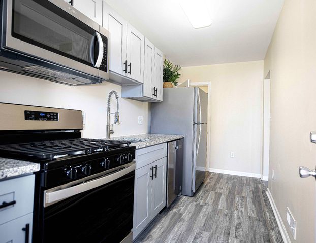 5332 CUTHBERT AVE, Baltimore, MD 21215