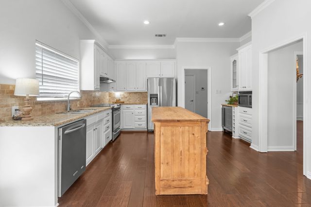 1003 Lakewood Drive, Mckinney, TX 75072