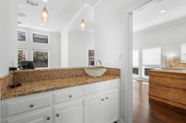 1003 Lakewood Drive, Mckinney, TX 75072