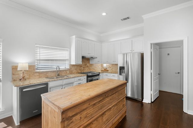 1003 Lakewood Drive, Mckinney, TX 75072