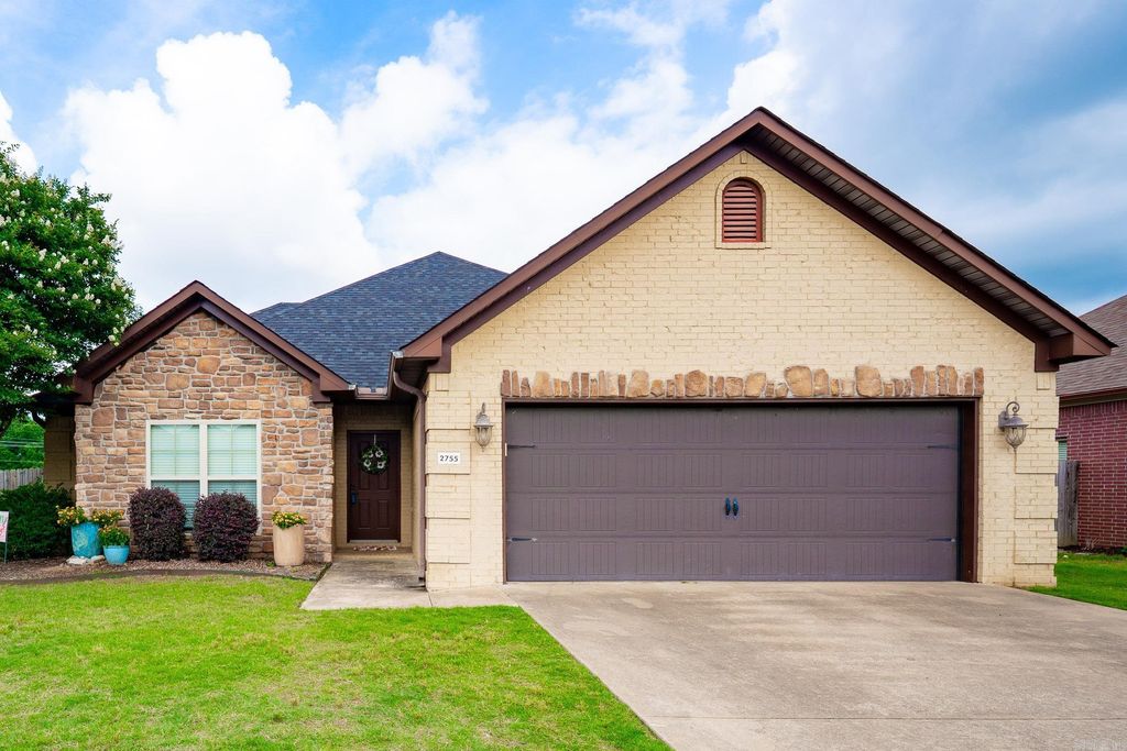 2755 Wineberry, Conway, AR 72034