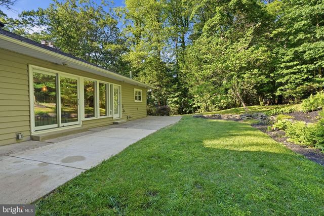 2115 WILLOW BROOK DR, Huntingdon Valley, PA 19006