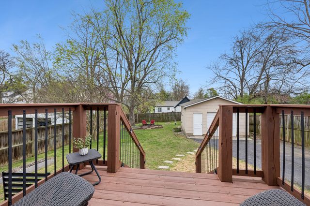 1007 Broadmoor Dr, Nashville, TN 37216