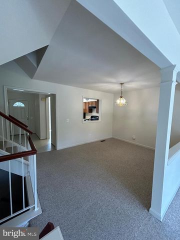 106 BATLEY CT, Fredericksburg, VA 22406