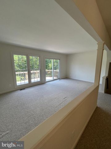 106 BATLEY CT, Fredericksburg, VA 22406