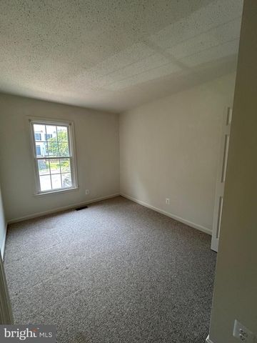 106 BATLEY CT, Fredericksburg, VA 22406