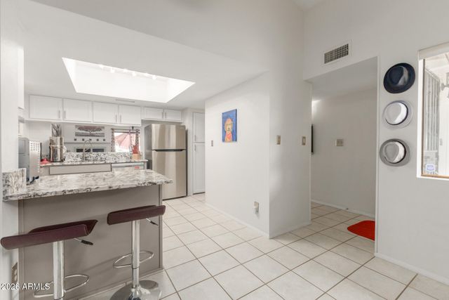 2707 E SHAW BUTTE Drive, Phoenix, AZ 85028