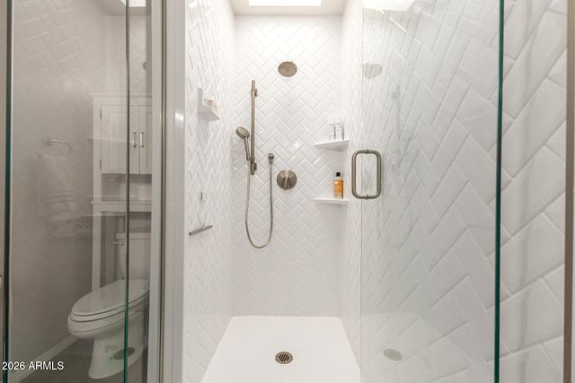 2707 E SHAW BUTTE Drive, Phoenix, AZ 85028