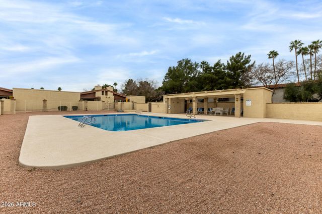 2707 E SHAW BUTTE Drive, Phoenix, AZ 85028