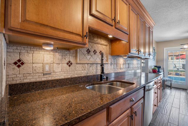 5217 Sooner Trail NW, Albuquerque, NM 87120