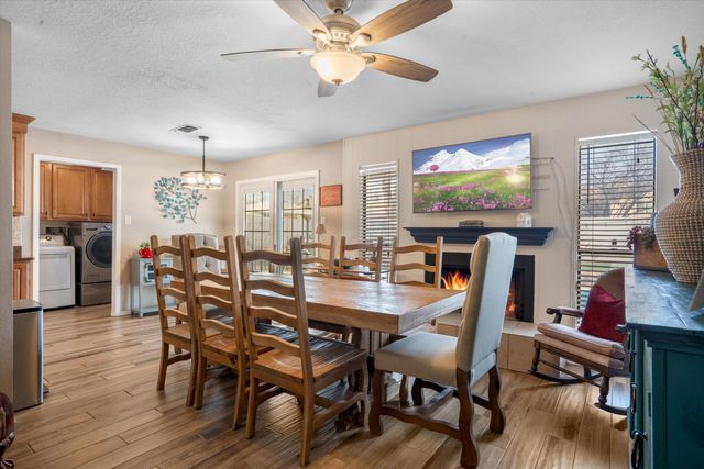 5217 Sooner Trail NW, Albuquerque, NM 87120