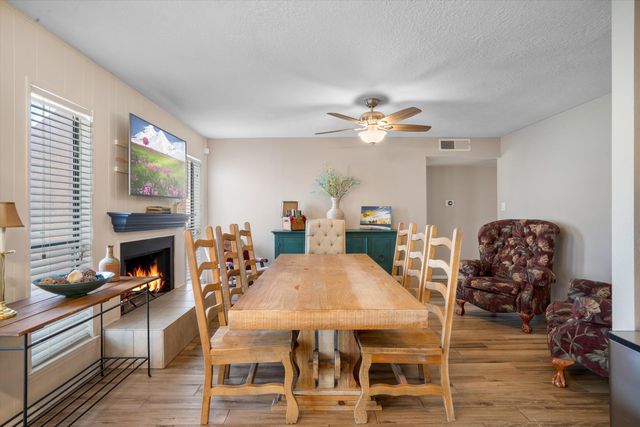 5217 Sooner Trail NW, Albuquerque, NM 87120