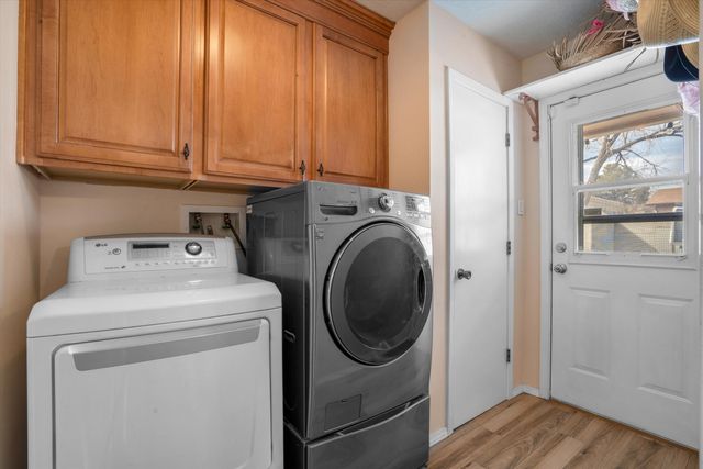 5217 Sooner Trail NW, Albuquerque, NM 87120