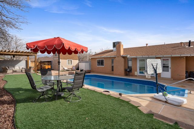 5217 Sooner Trail NW, Albuquerque, NM 87120