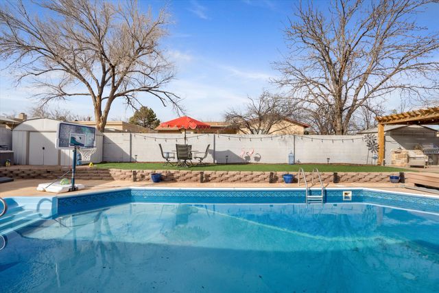 5217 Sooner Trail NW, Albuquerque, NM 87120