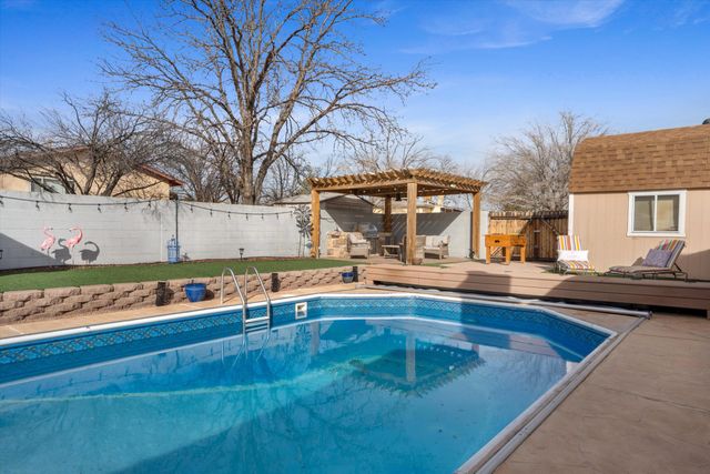 5217 Sooner Trail NW, Albuquerque, NM 87120