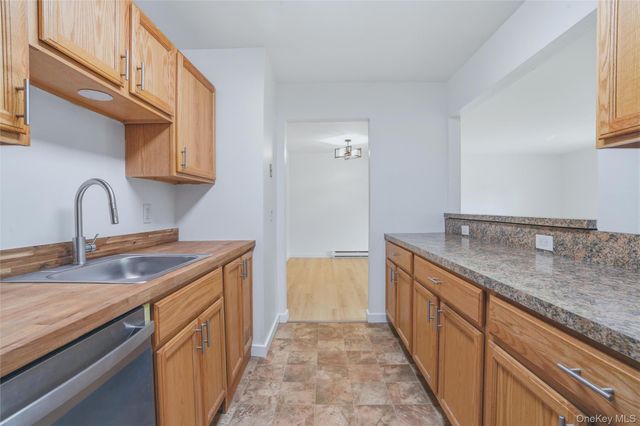 19 White Gate Road J, Wappingers Falls, NY 12590