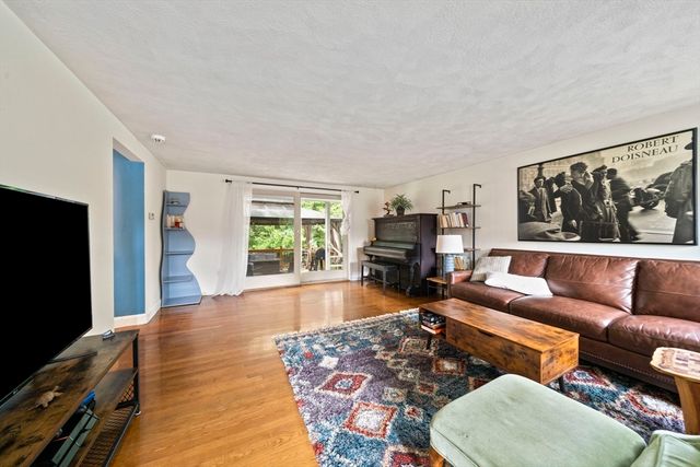 495 Thicket St, Weymouth, MA 02190