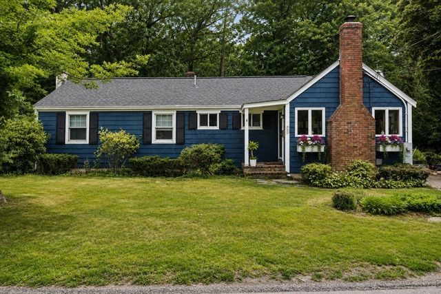495 Thicket St, Weymouth, MA 02190